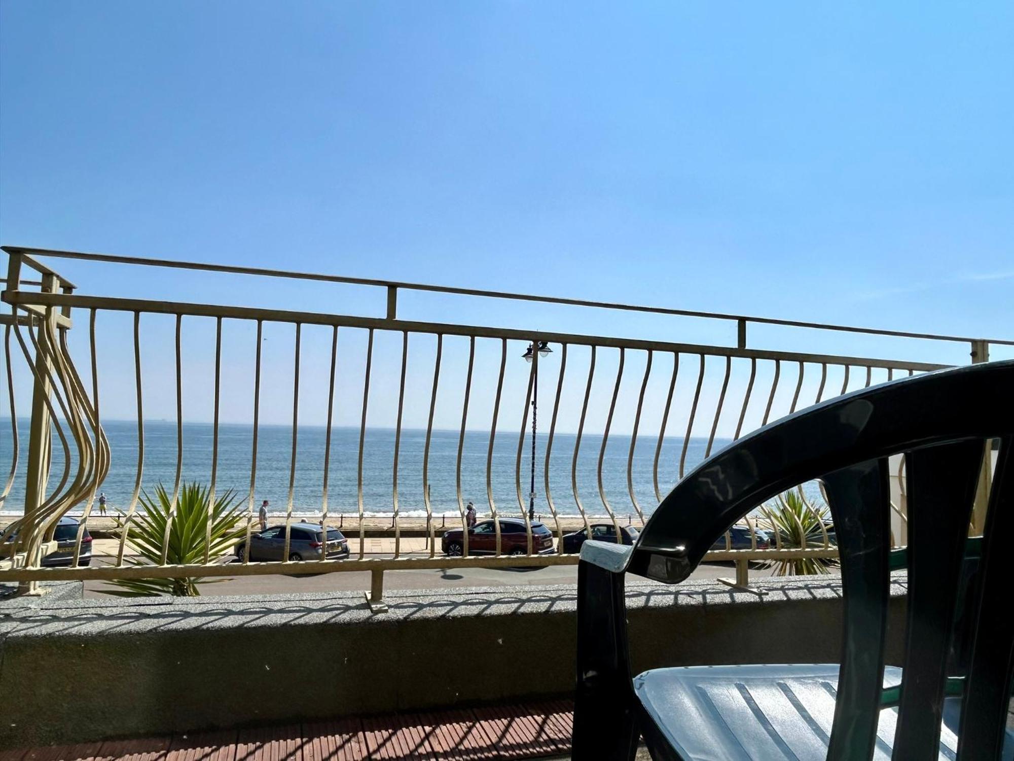 Bay View - Seafront, Sandown - Free Car Ferry For Bookings Of 3 Or More Nights, Subject To Availability Eksteriør bilde