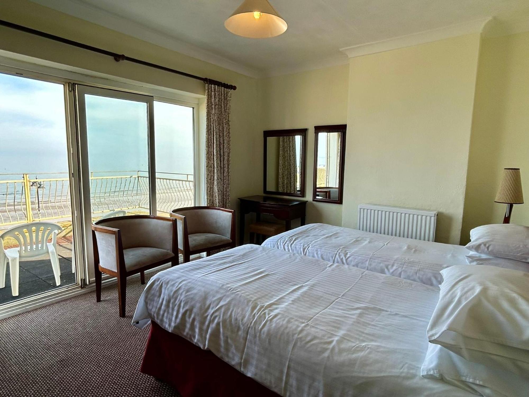 Bay View - Seafront, Sandown - Free Car Ferry For Bookings Of 3 Or More Nights, Subject To Availability Eksteriør bilde